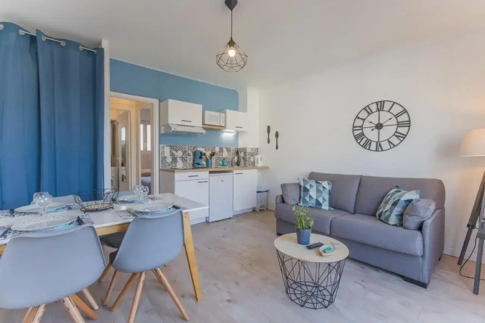 T2 4pers royan centre proche marché / 10mn plage