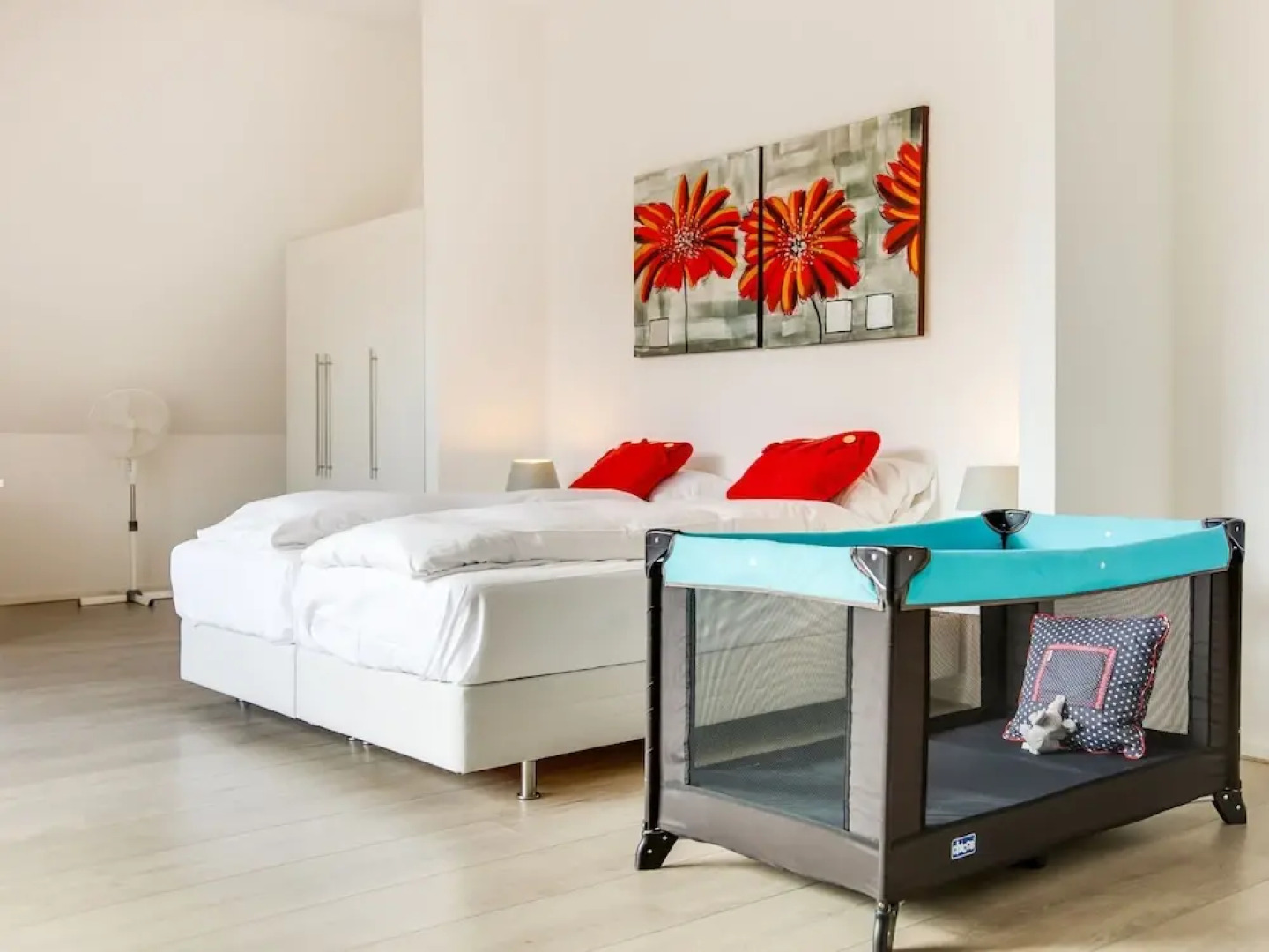 Luxury villa for 8 people with spacious garden and near Harderwijk