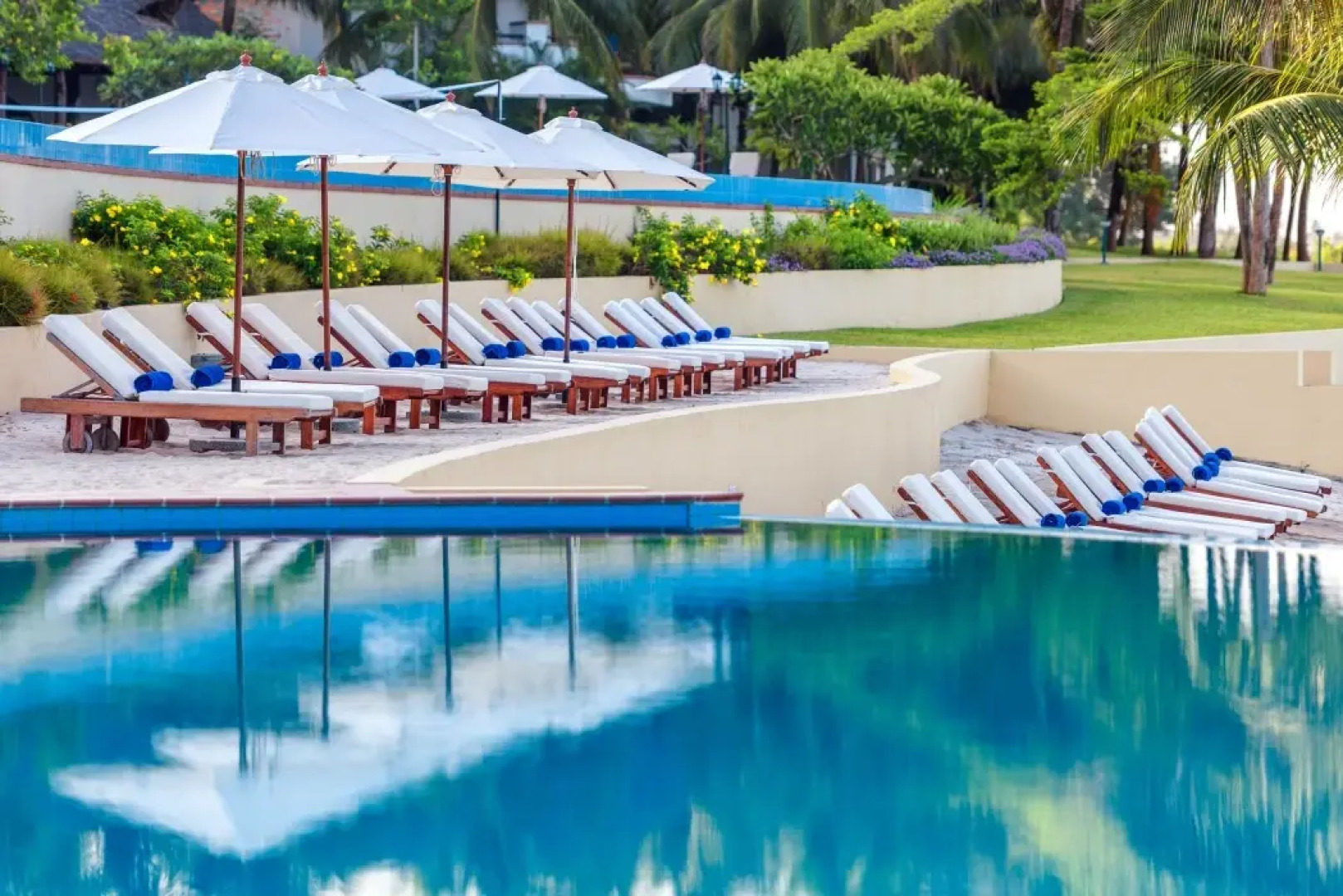 Sea Cliff Resort & Spa