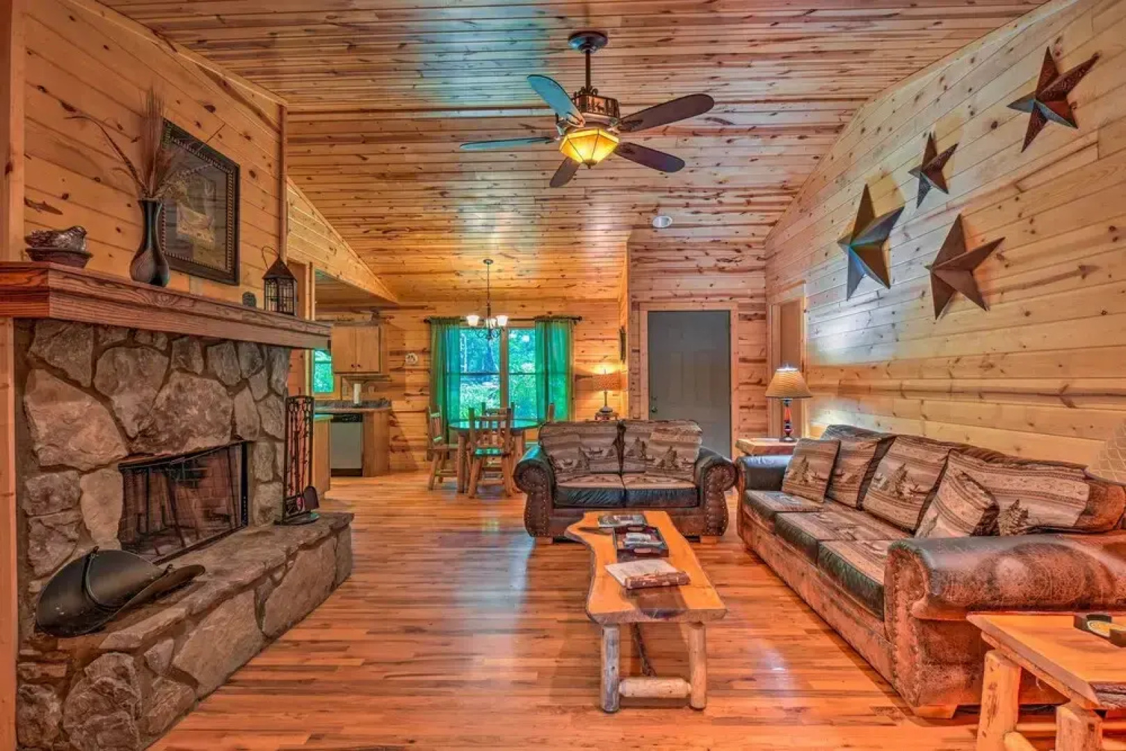 The Georgia Peach Cabin 8 Mi to Dwntn Helen