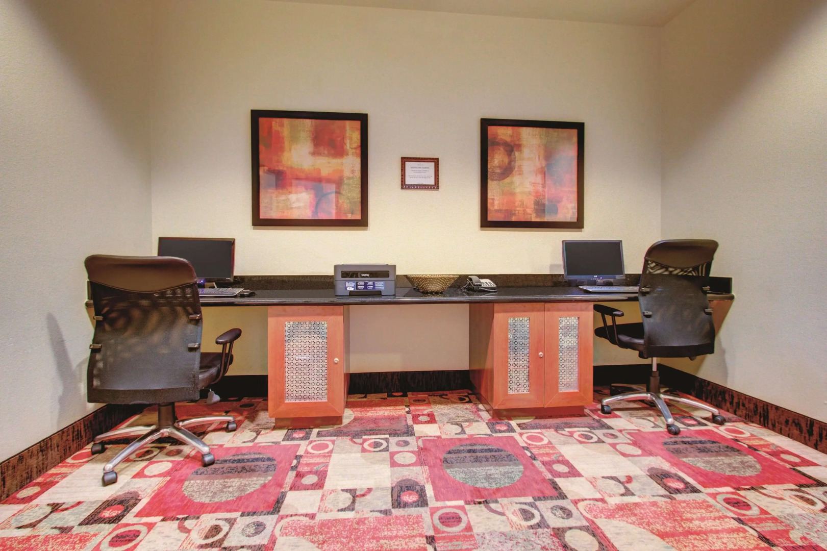 La Quinta Inn & Suites by Wyndham Denver Gateway Park