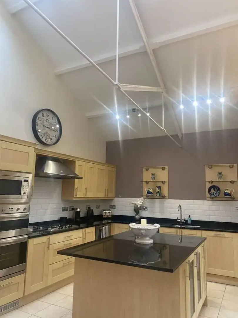 Stunning 3-bed House in Penarth