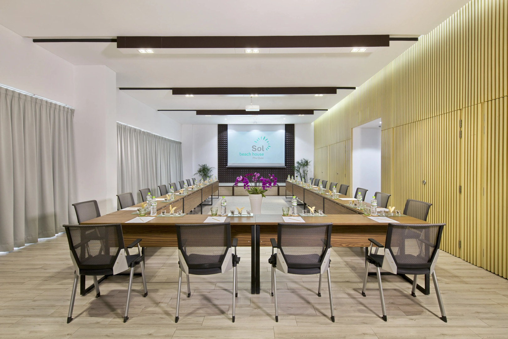 Отель SOL by Meliá Phu Quoc