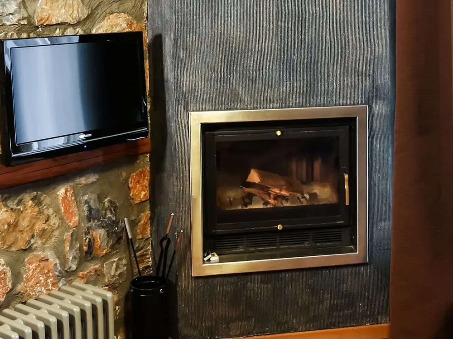 Traditional Holiday Home in Pella With Jacuzzi