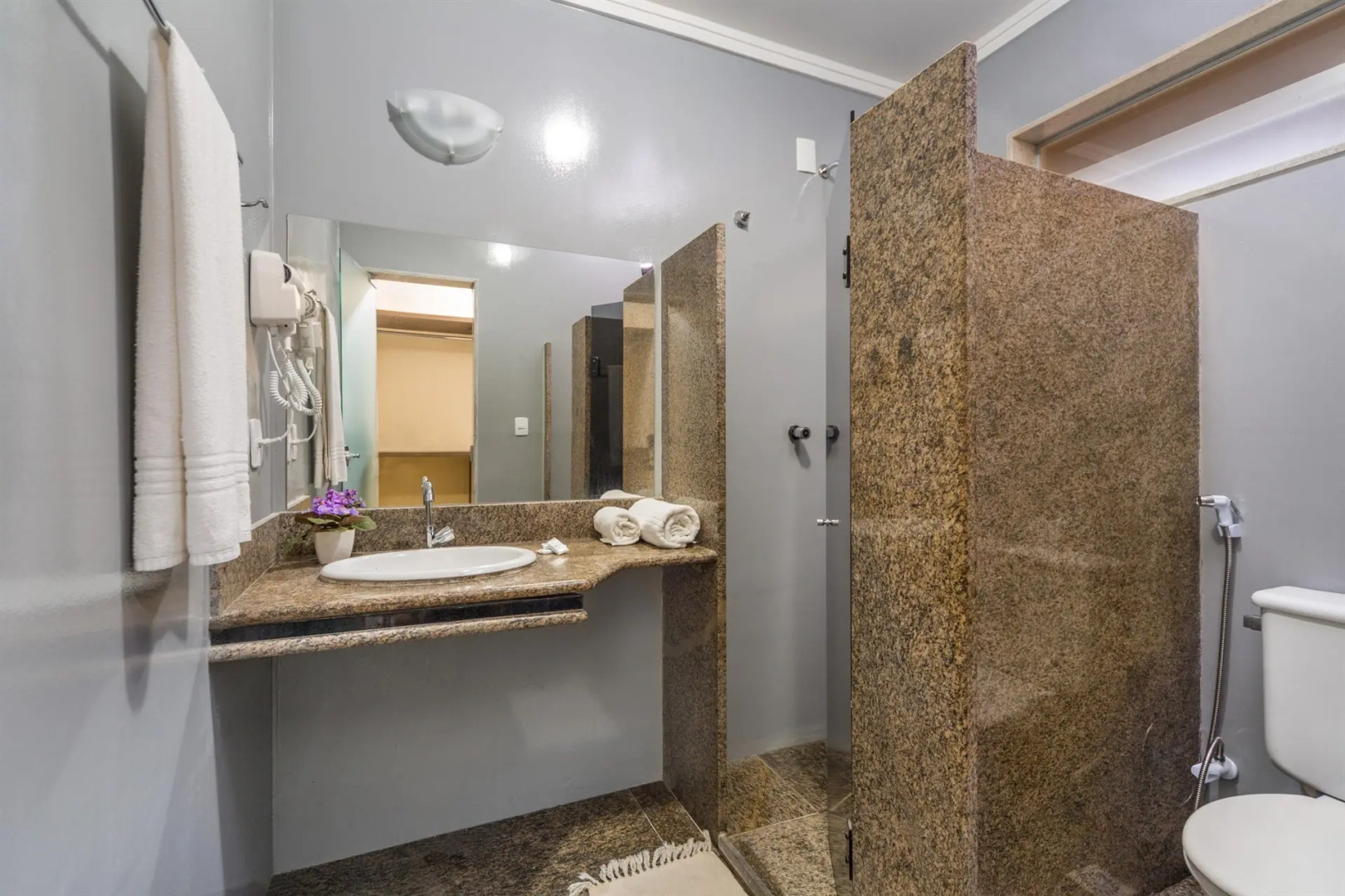 Отель Floral Inn Family