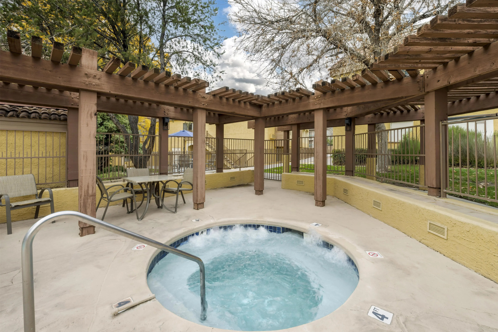 Best Western Airport Albuquerque InnSuites Hotel & Suites