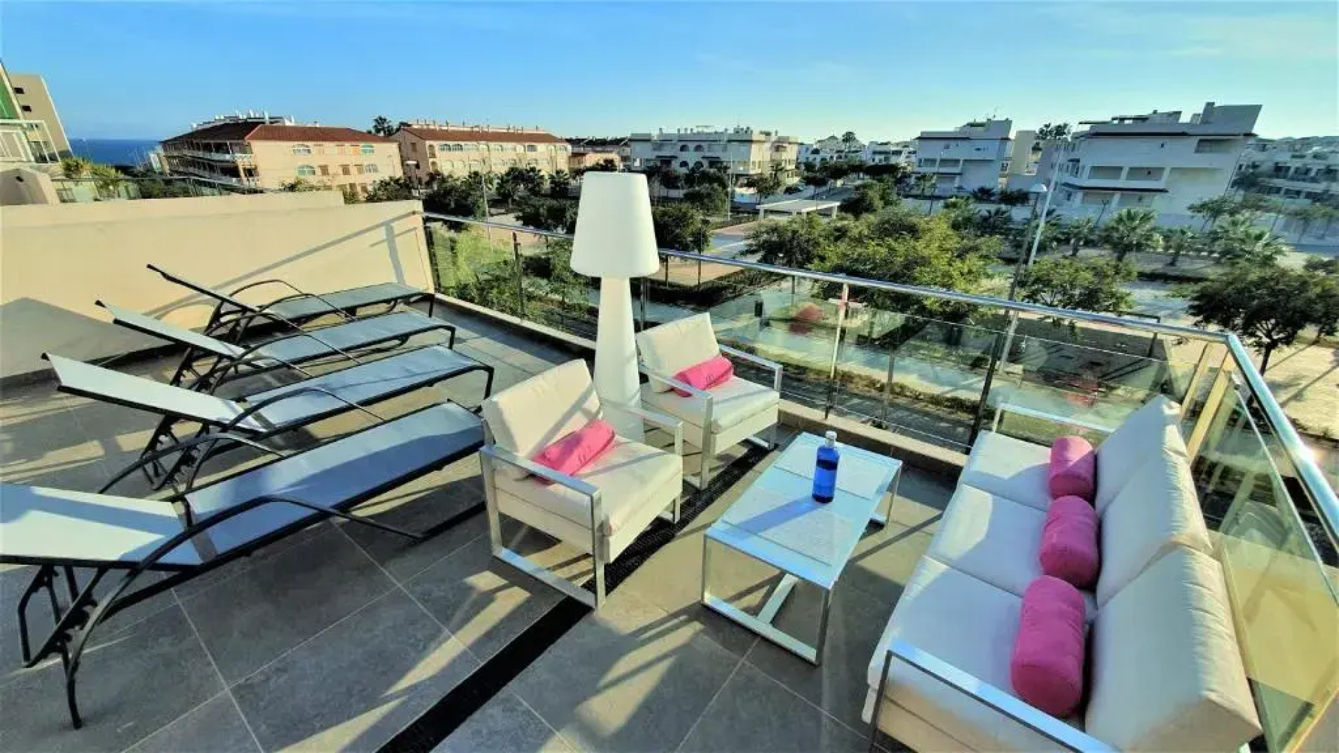 Penthouse 2 bedrooms in Mil Palmeras