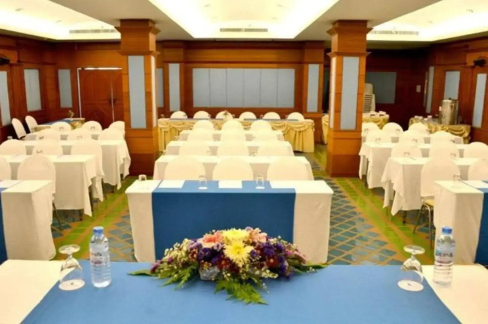 New Travel Beach Resort