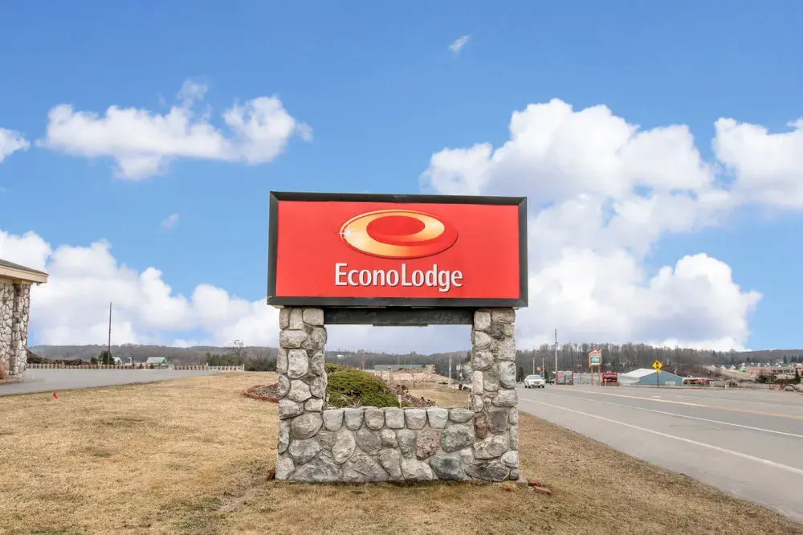 Econo Lodge South