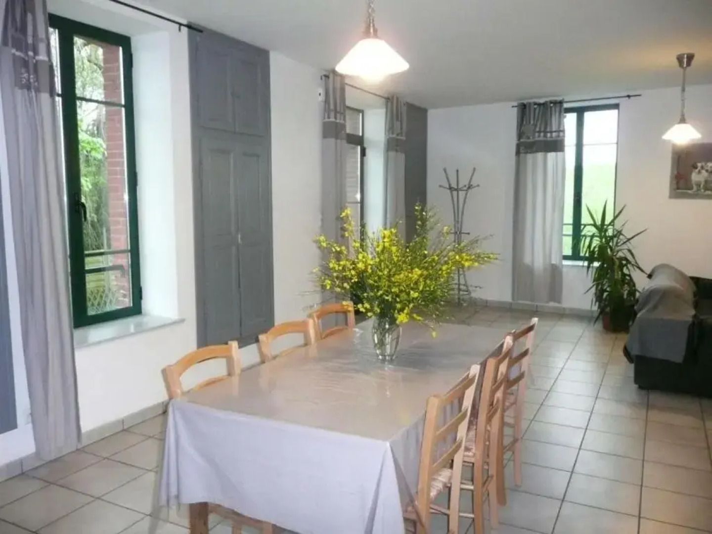 Gîte Saint-Just-la-Pendue, 4 pièces, 6 personnes - FR-1-496-52