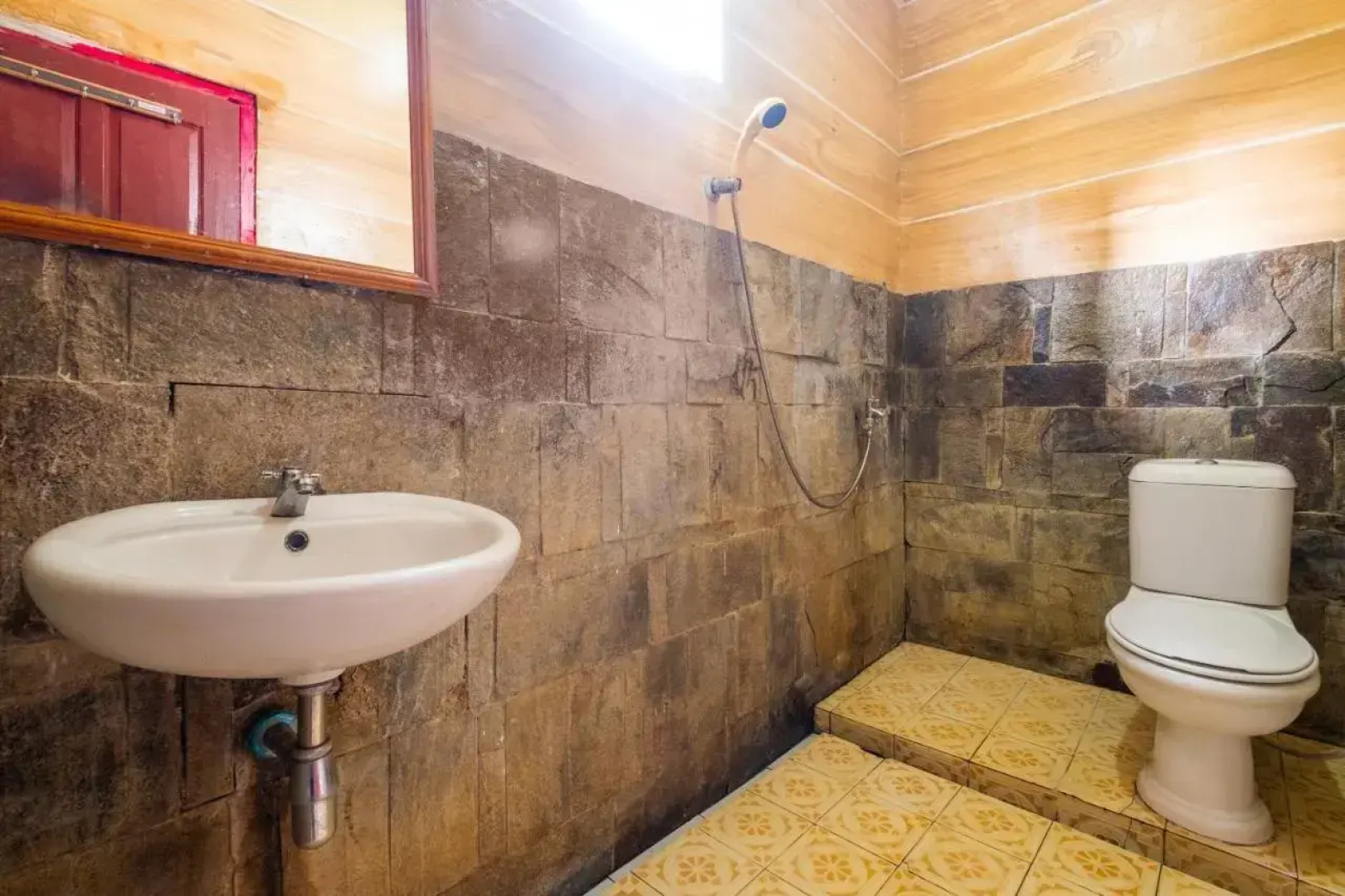 Cikidang Hunting Resort by OYO Rooms