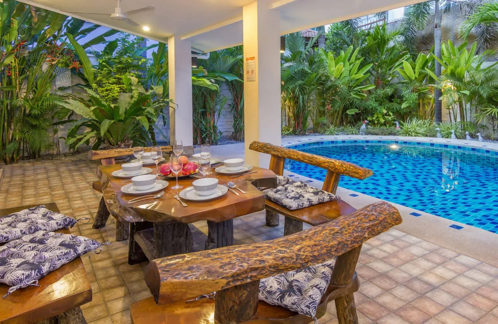 Villa Waree 5 minutes from City and Beach