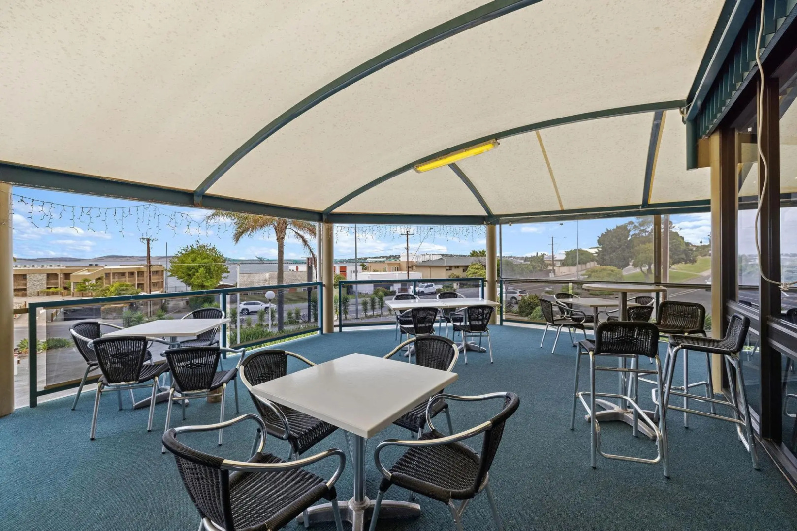 Lincoln Navigators Motel & Restaurant