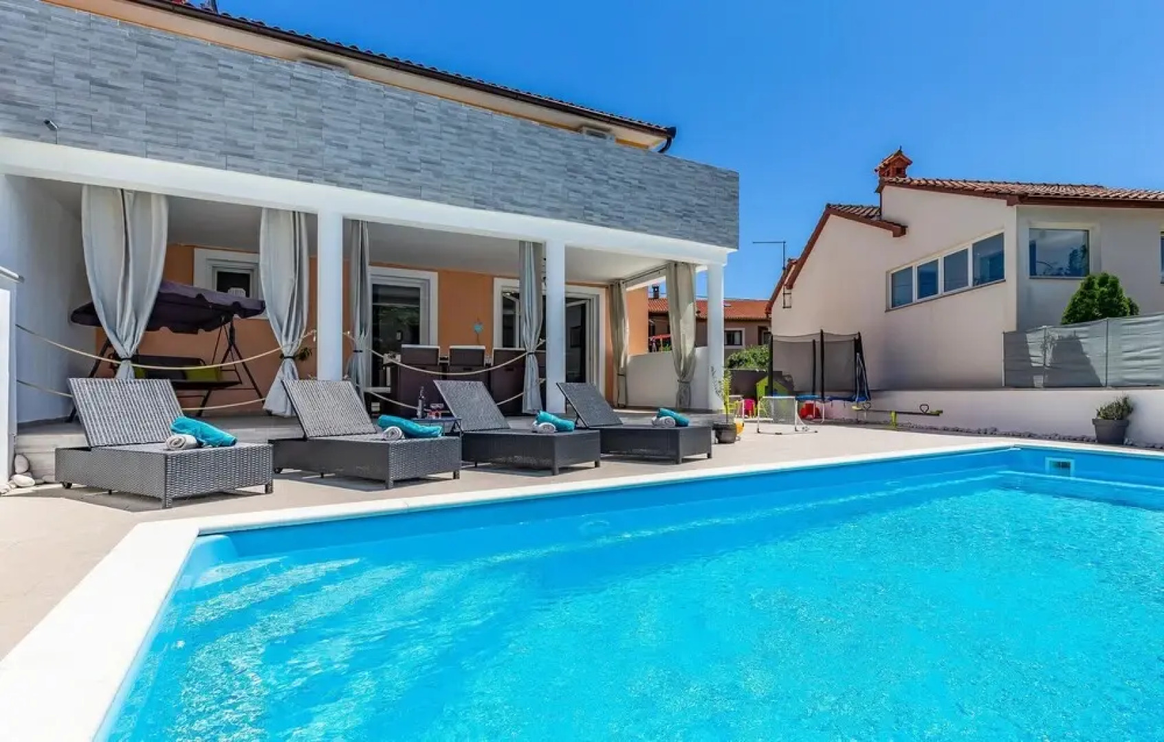 Amazing Home in Marcana With 4 Bedrooms, Wifi and Outdoor Swimming Pool
