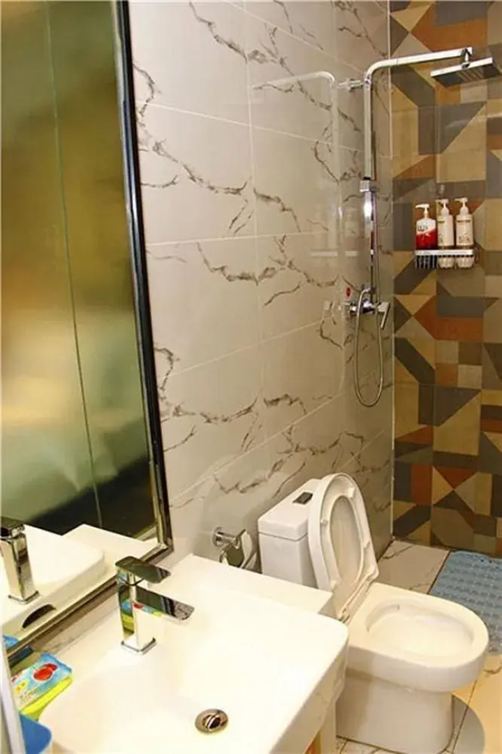 Raingo City Hotel (Zhengzhou Guomao 360 Guanhutun Metro Station)