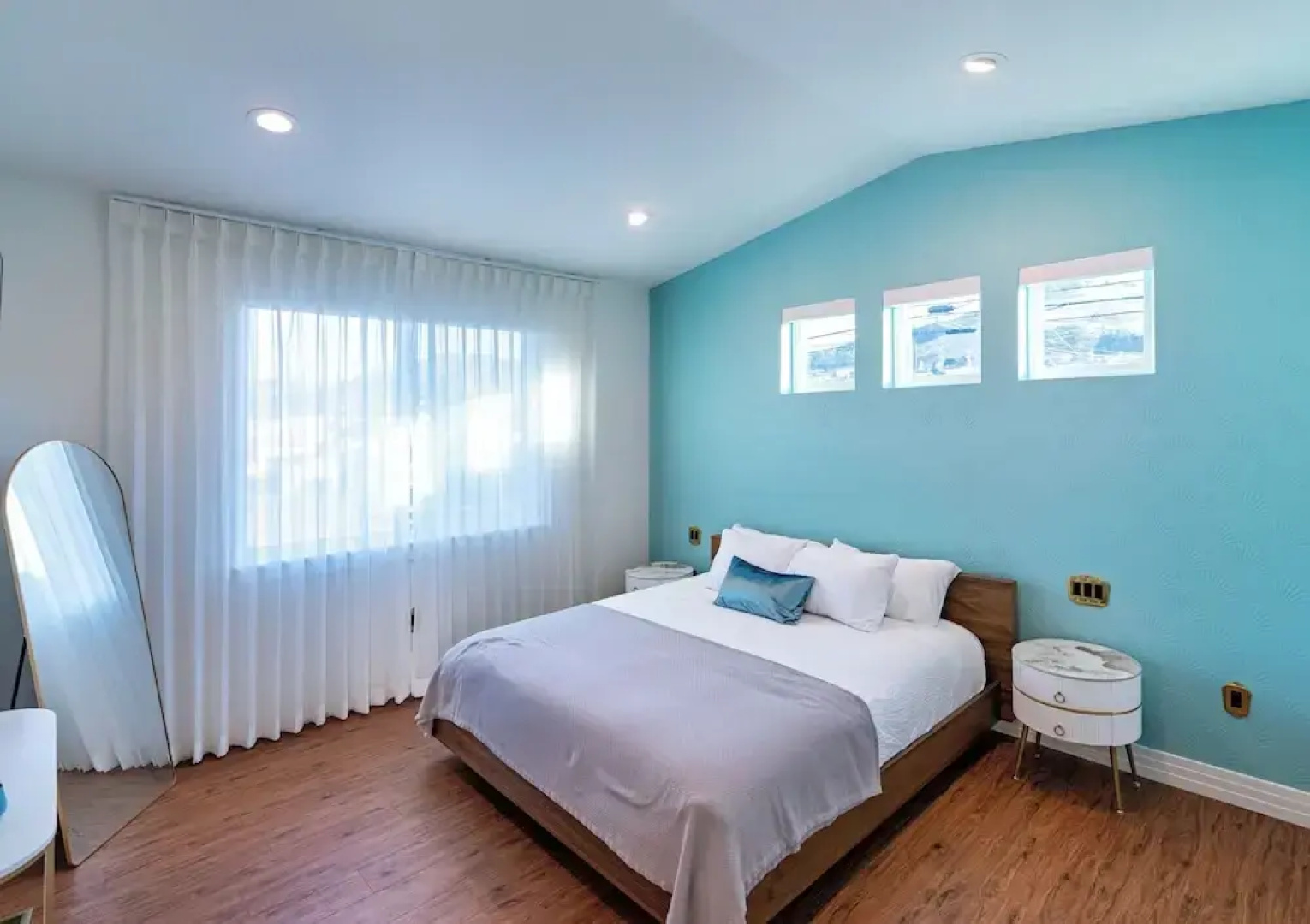 Rhapsody in View Boutique Hotel