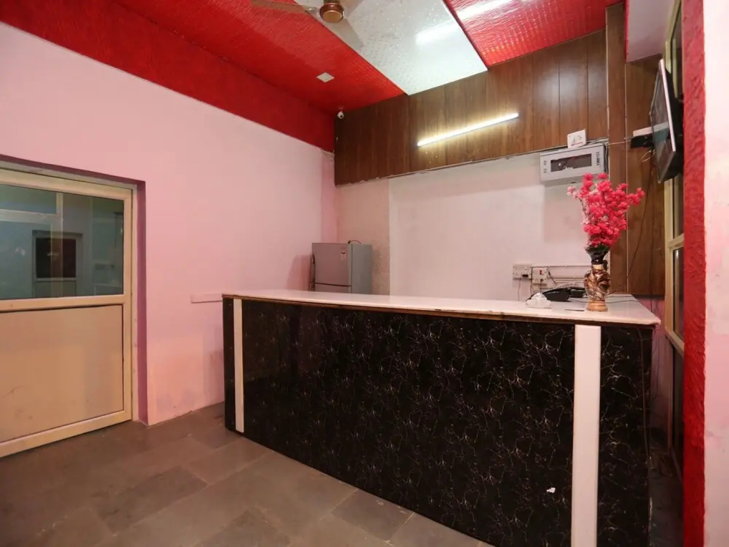 OYO 18530 Comfort Inn