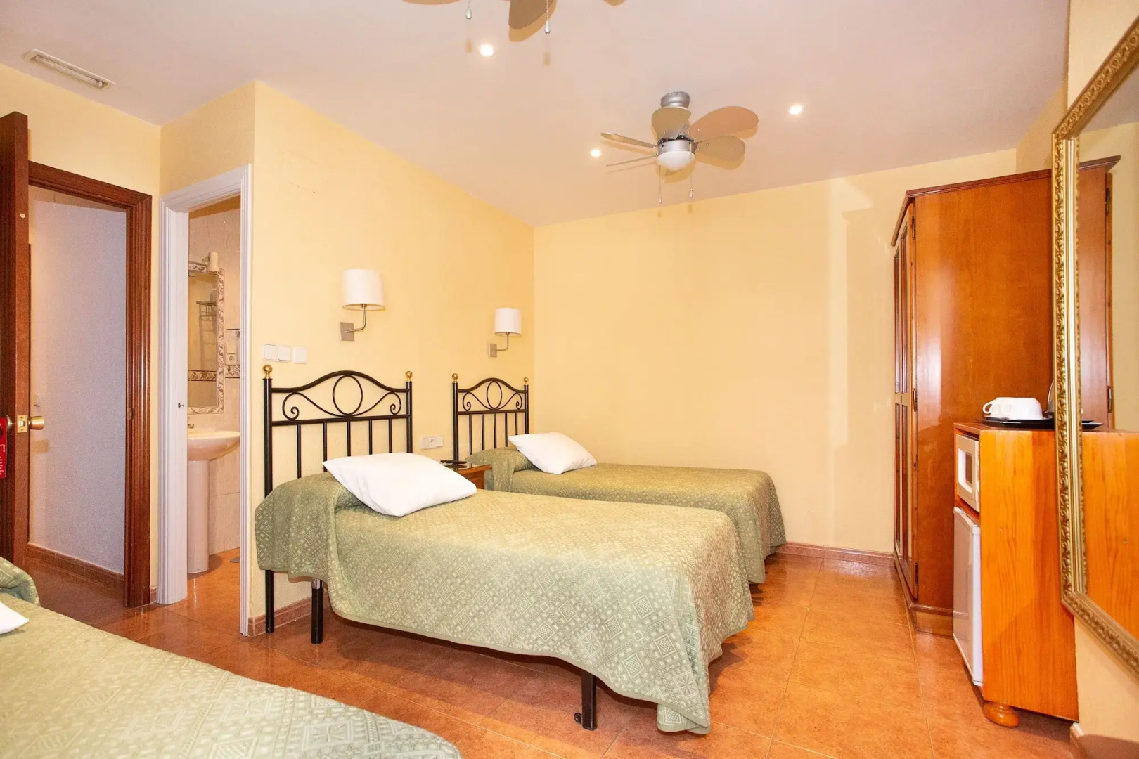 Hostal Los Alpes