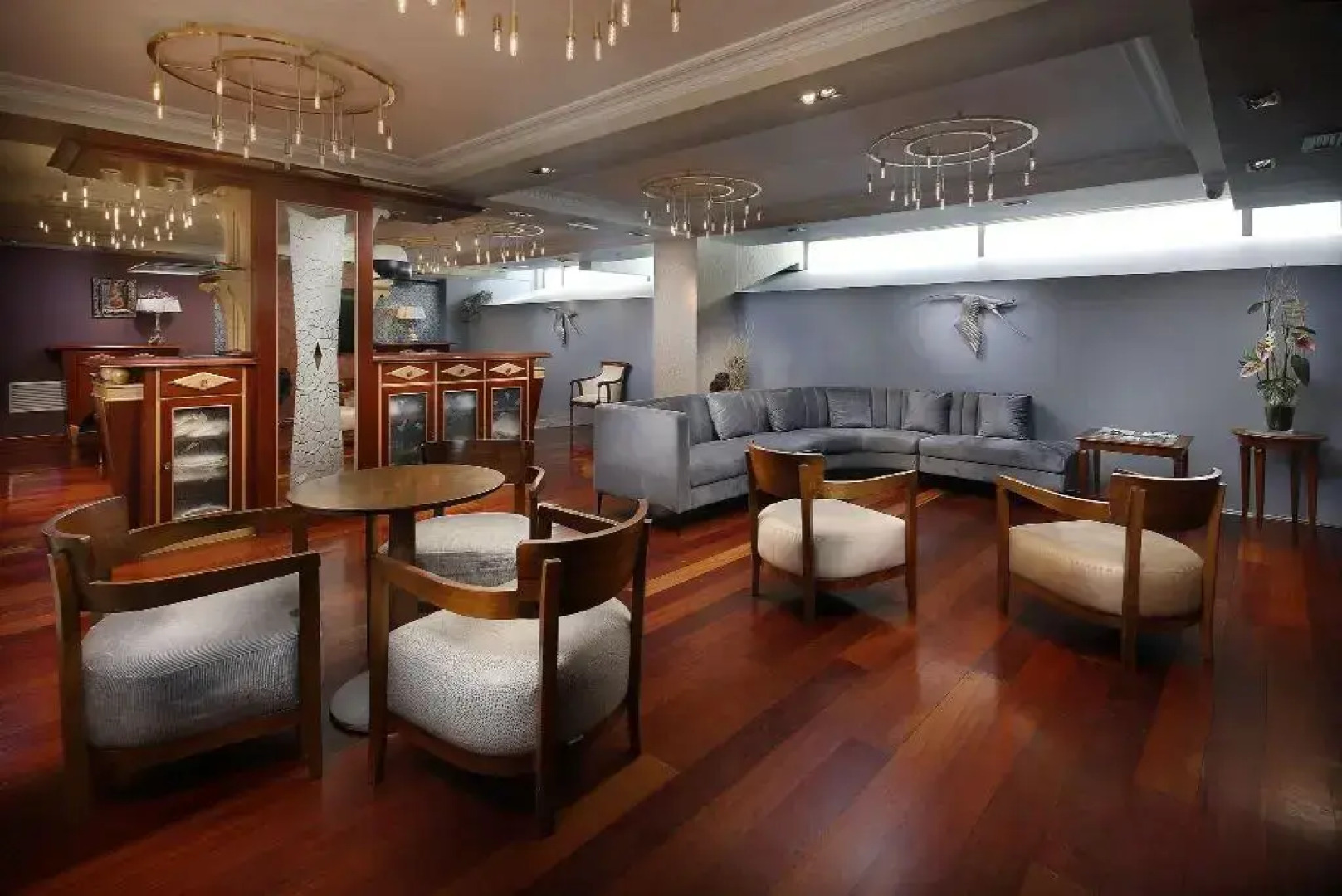 Aparthotel Hispanos 7 Suiza