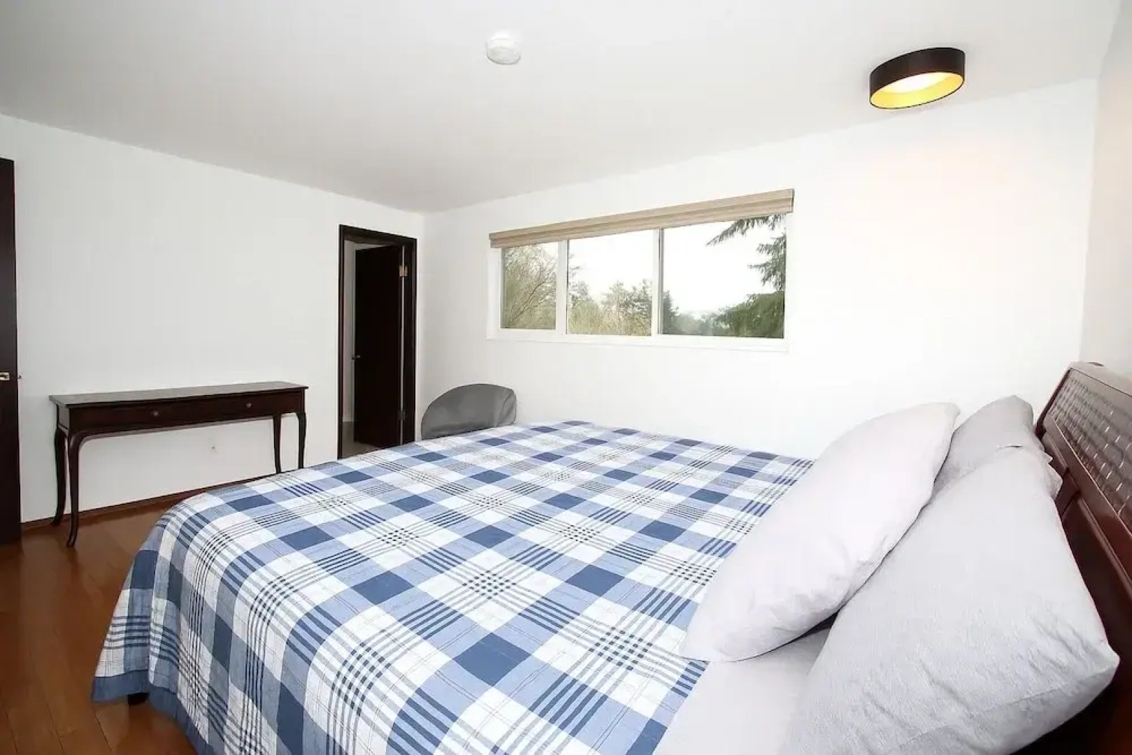 Peaceful House in Lake Forest Park