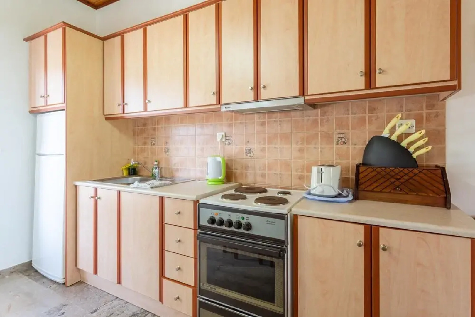 Cochelli Villa Upper Swimming Pool Walk to Beach Sea Views A C Wifi Car Not Required - 205