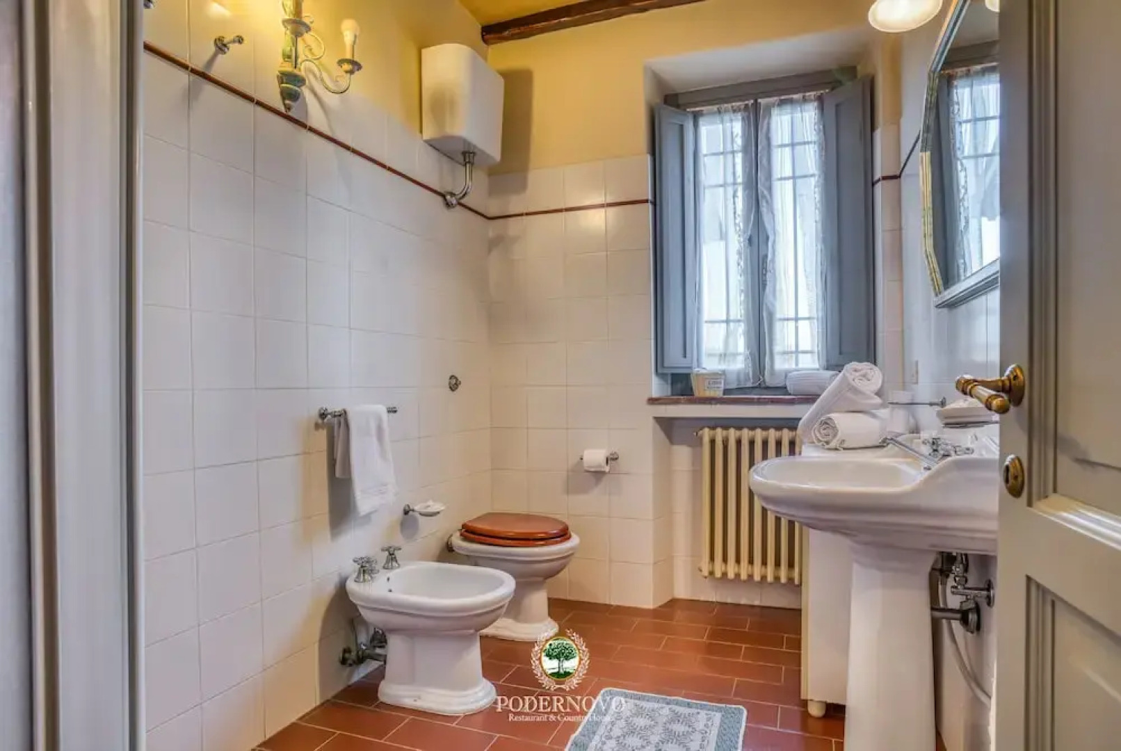 Podernovo di Castello delle Regine