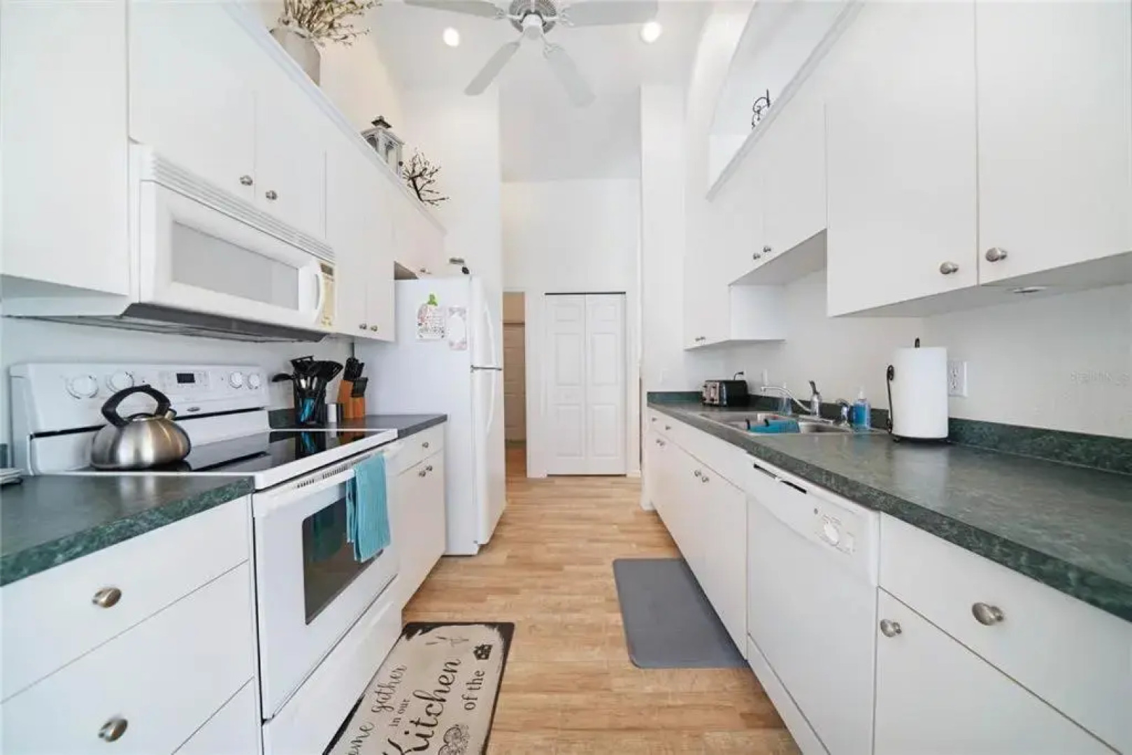 Bella Vista - Private Villa with heated pool - sleeps 6