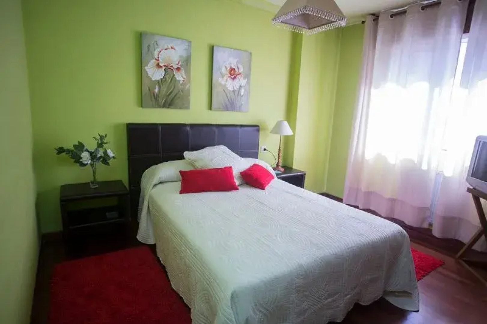 Apartment in Santiago de Compostela 100698