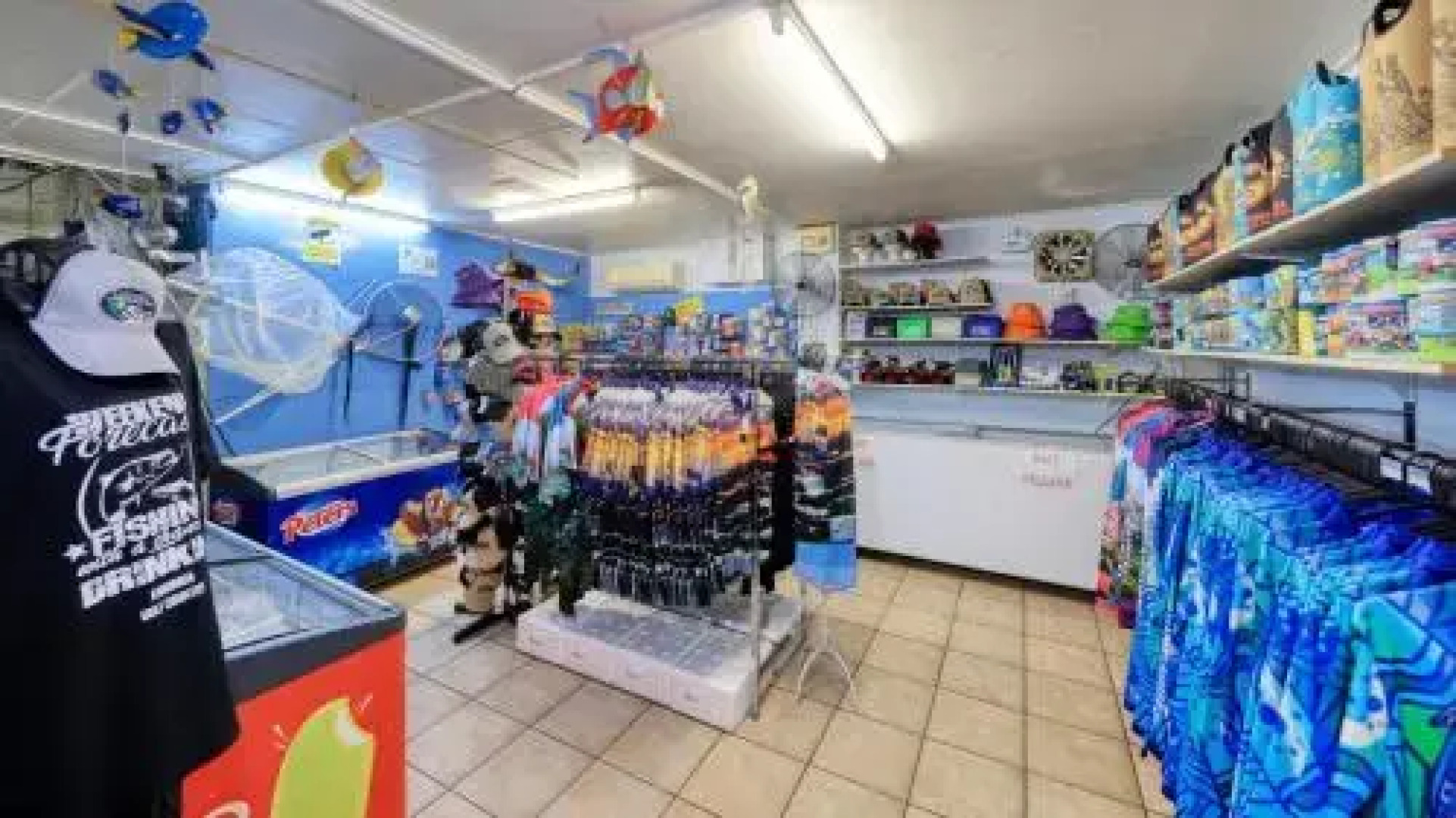 Ash’s Holiday Units