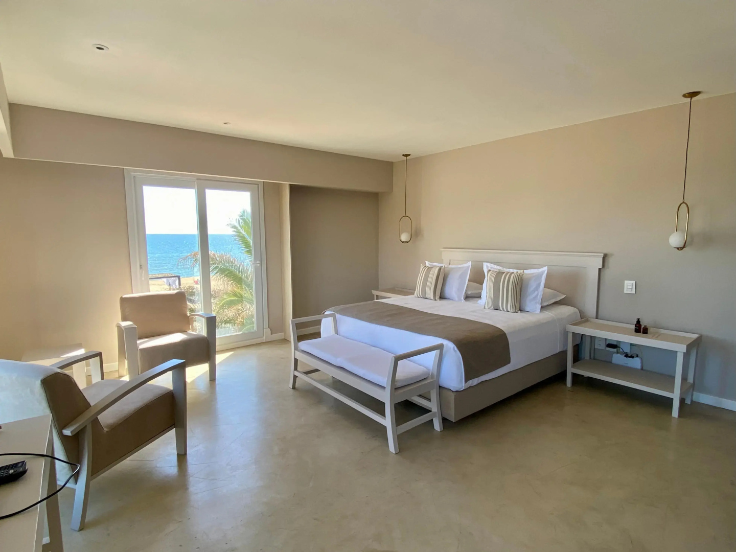 Serena Hotel