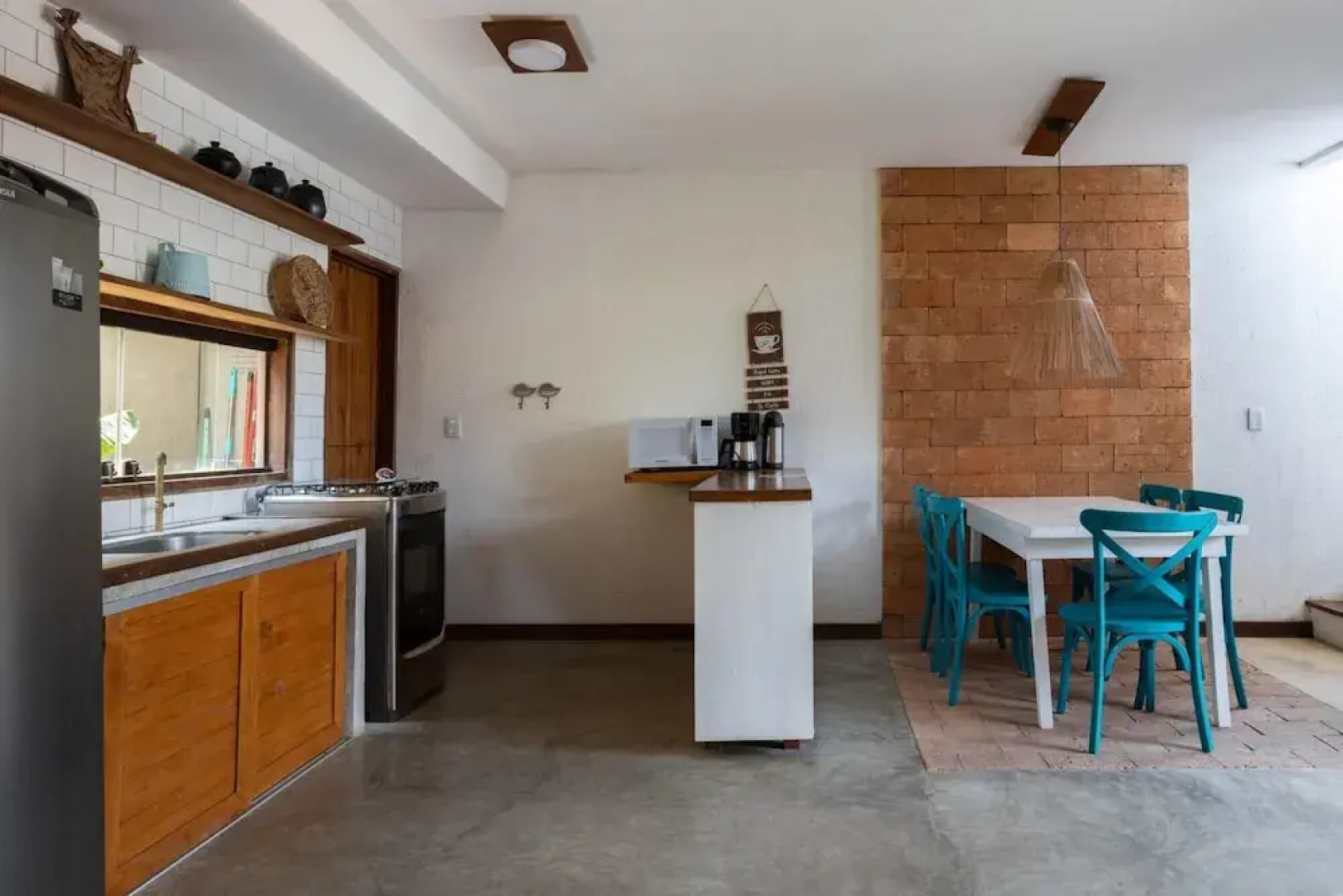 Maravilhosa Casa com Piscina em Frente Praia