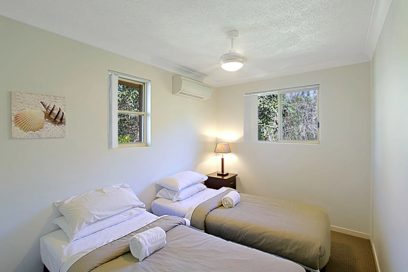 Sea Breeze on Main Beach