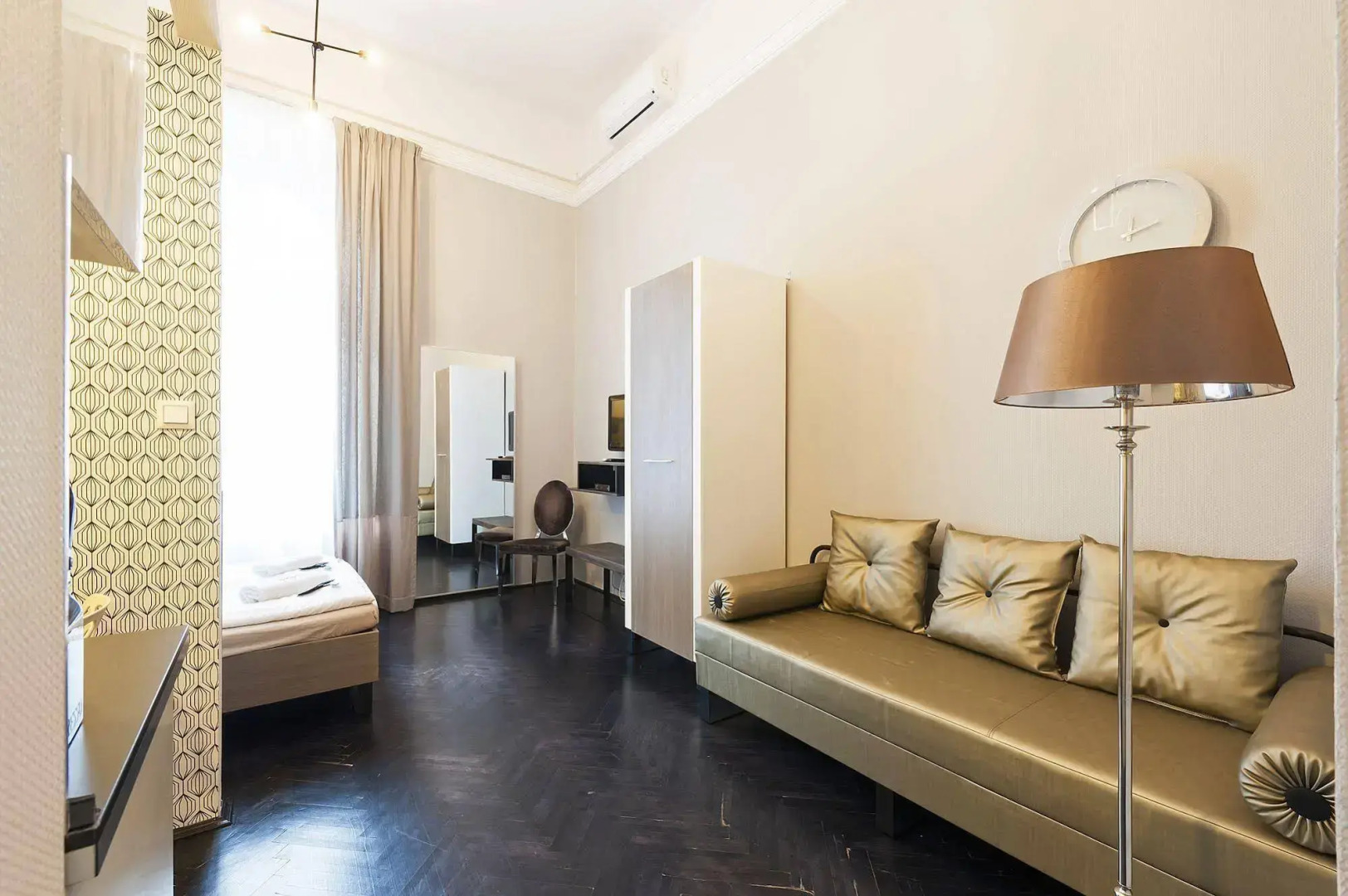 Play Apartments