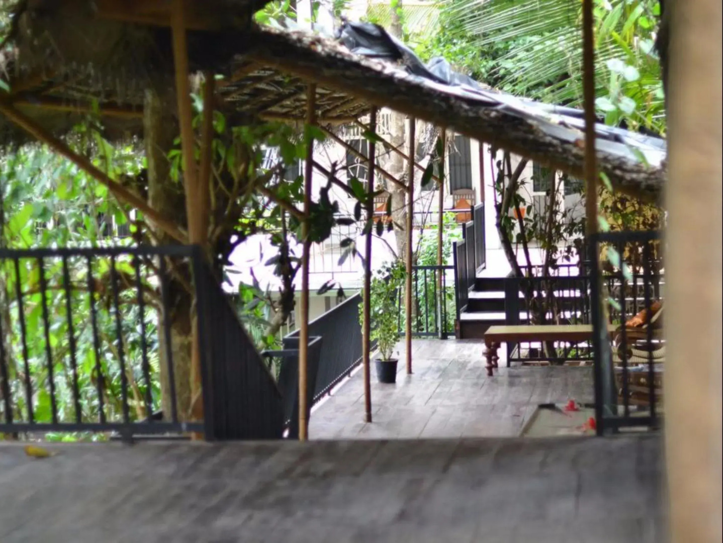 Travelers Lodge by City Hub