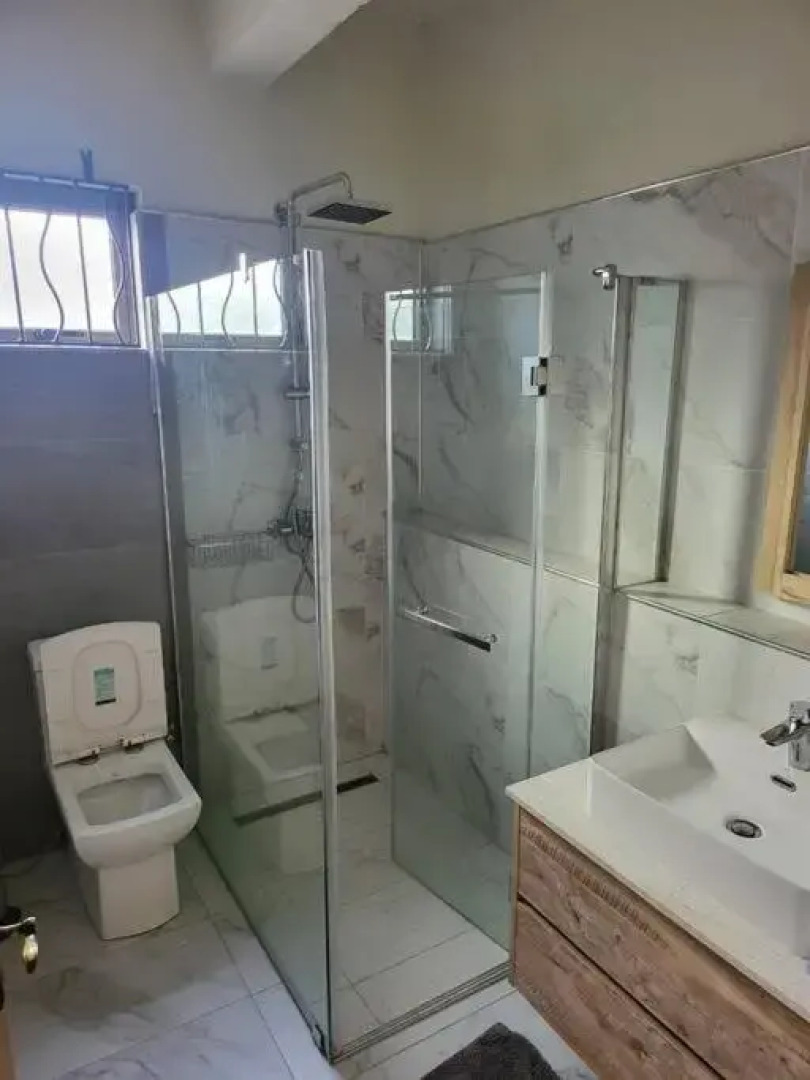 luxury cheerful 4 bedrooms villa in Calodyne