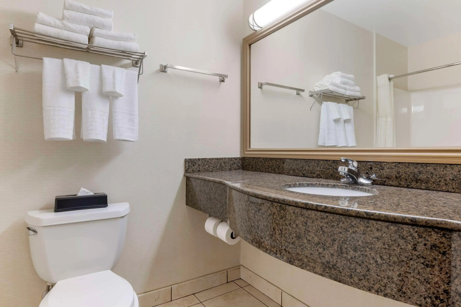 Best Western Plus Lake Elsinore Inn & Suites