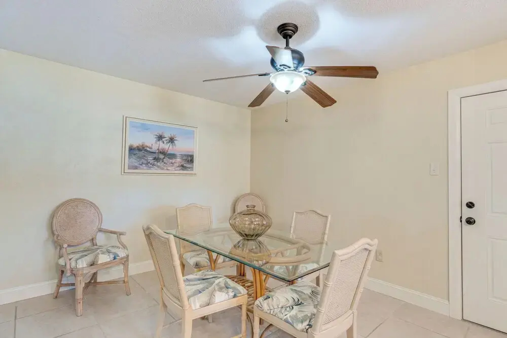 4 Mi to Warm Mineral Springs: Canal-front Getaway