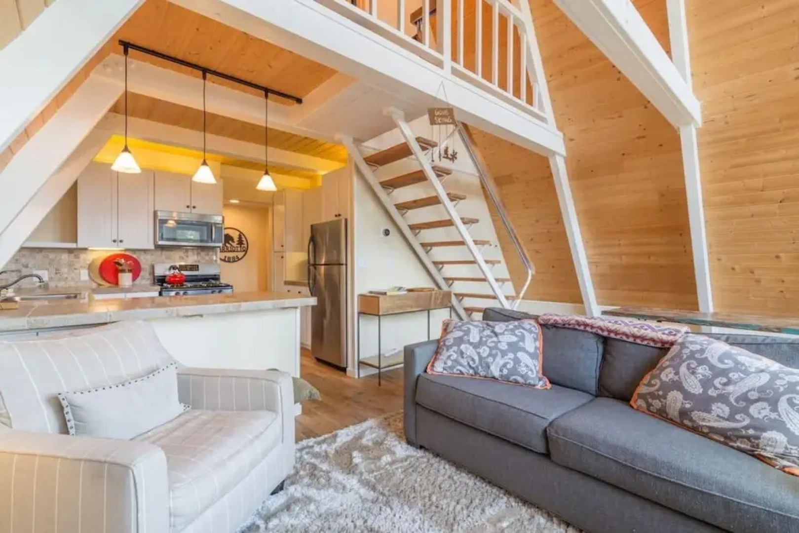 Mountaineer by Avantstay Classic A Frame w/ a Great View & Access To Lake Tahoe Park Association