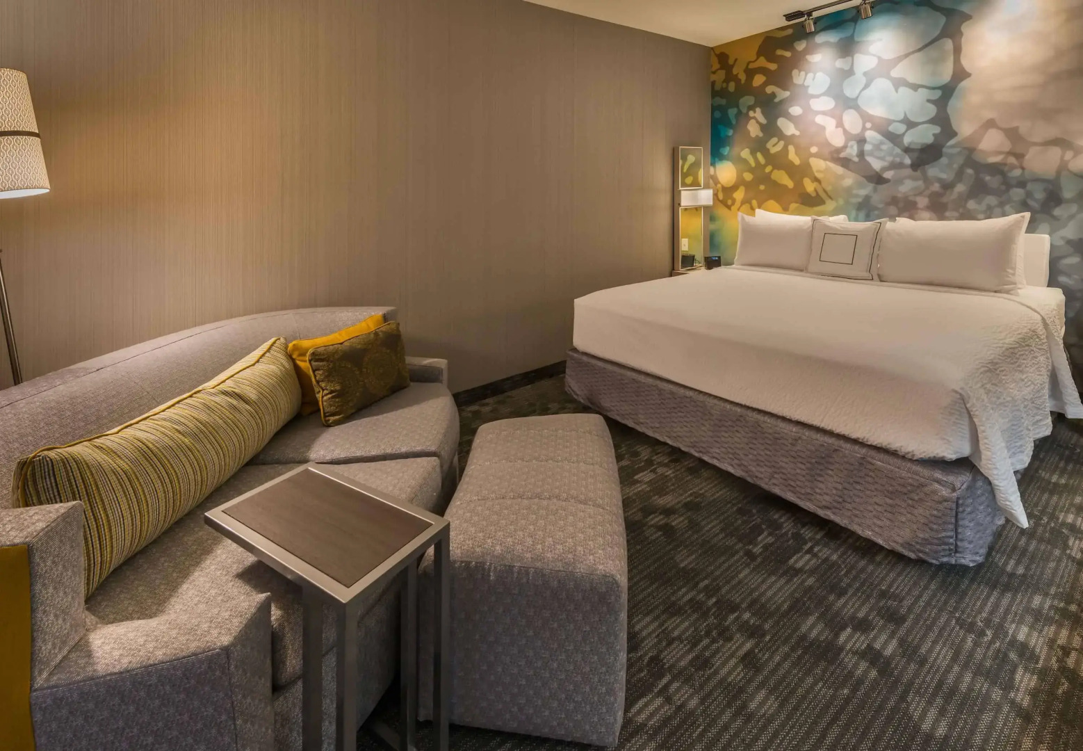 Courtyard Reno Downtown/Riverfront