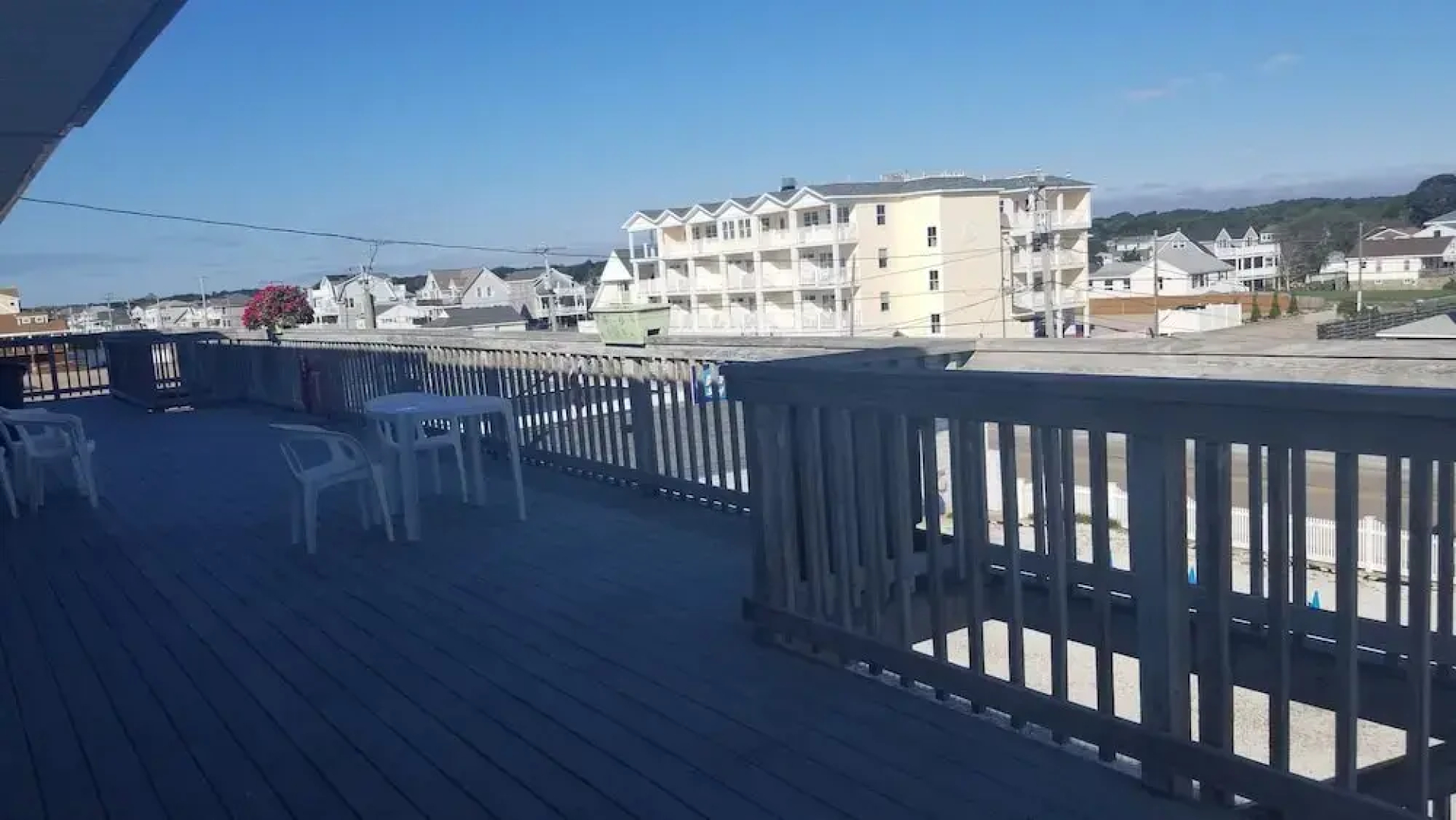 Sandcastle Beachfront Inn