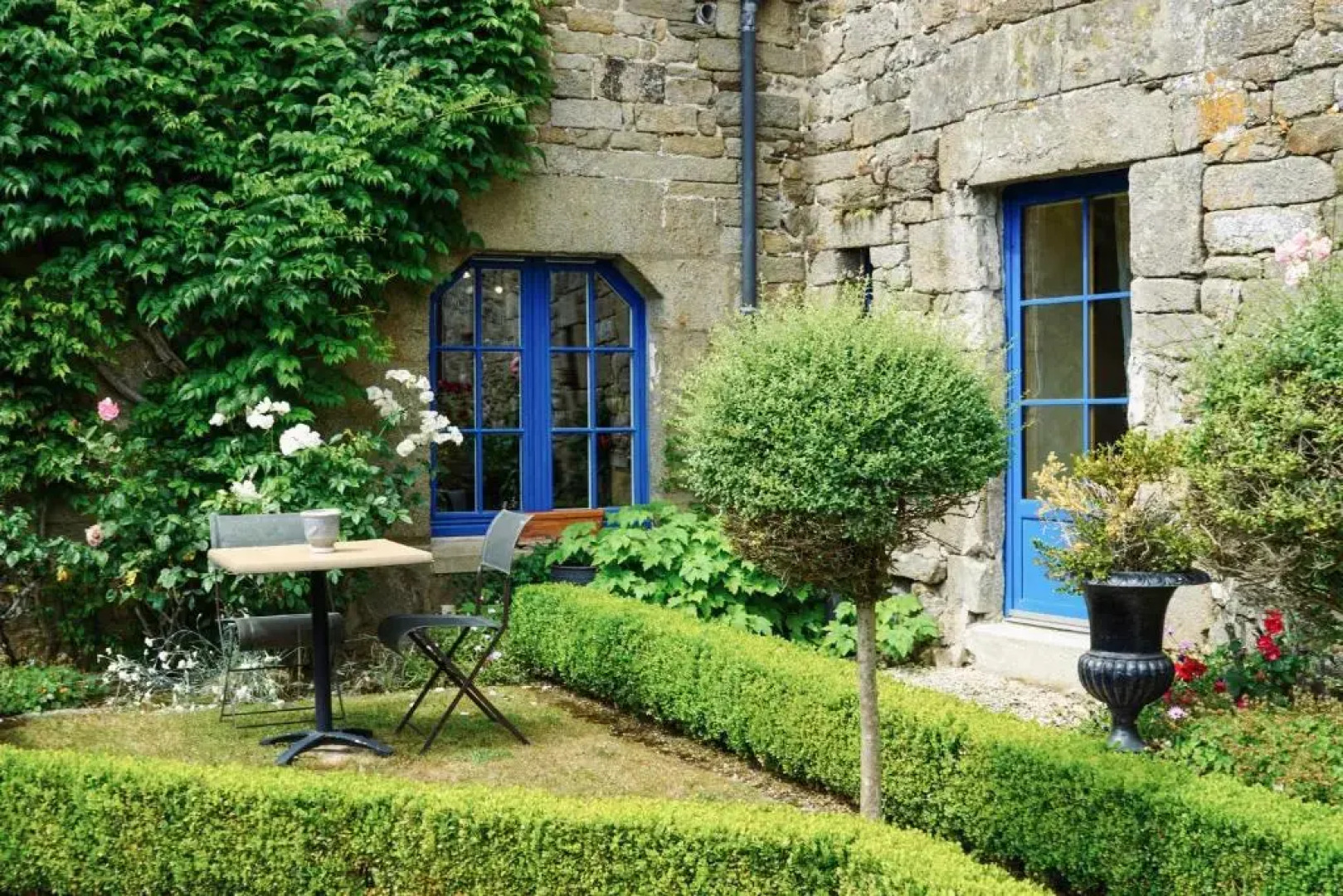 Manoir Des Douets Fleuris