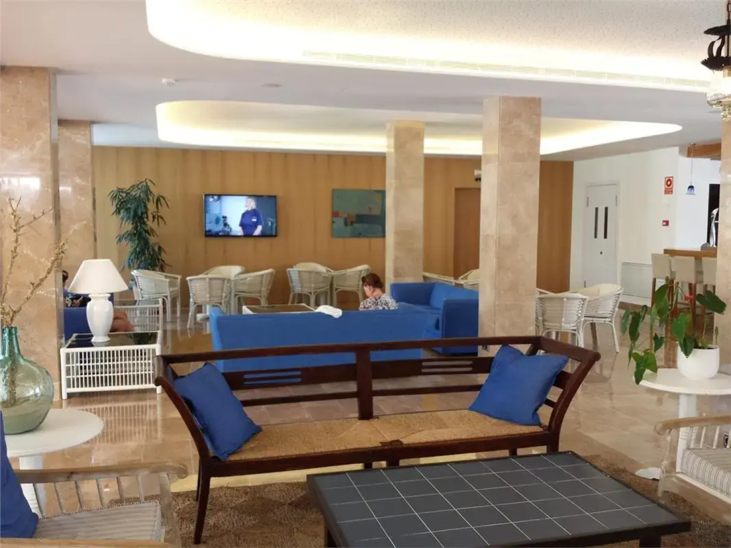 Puerto Azul Suite Hotel