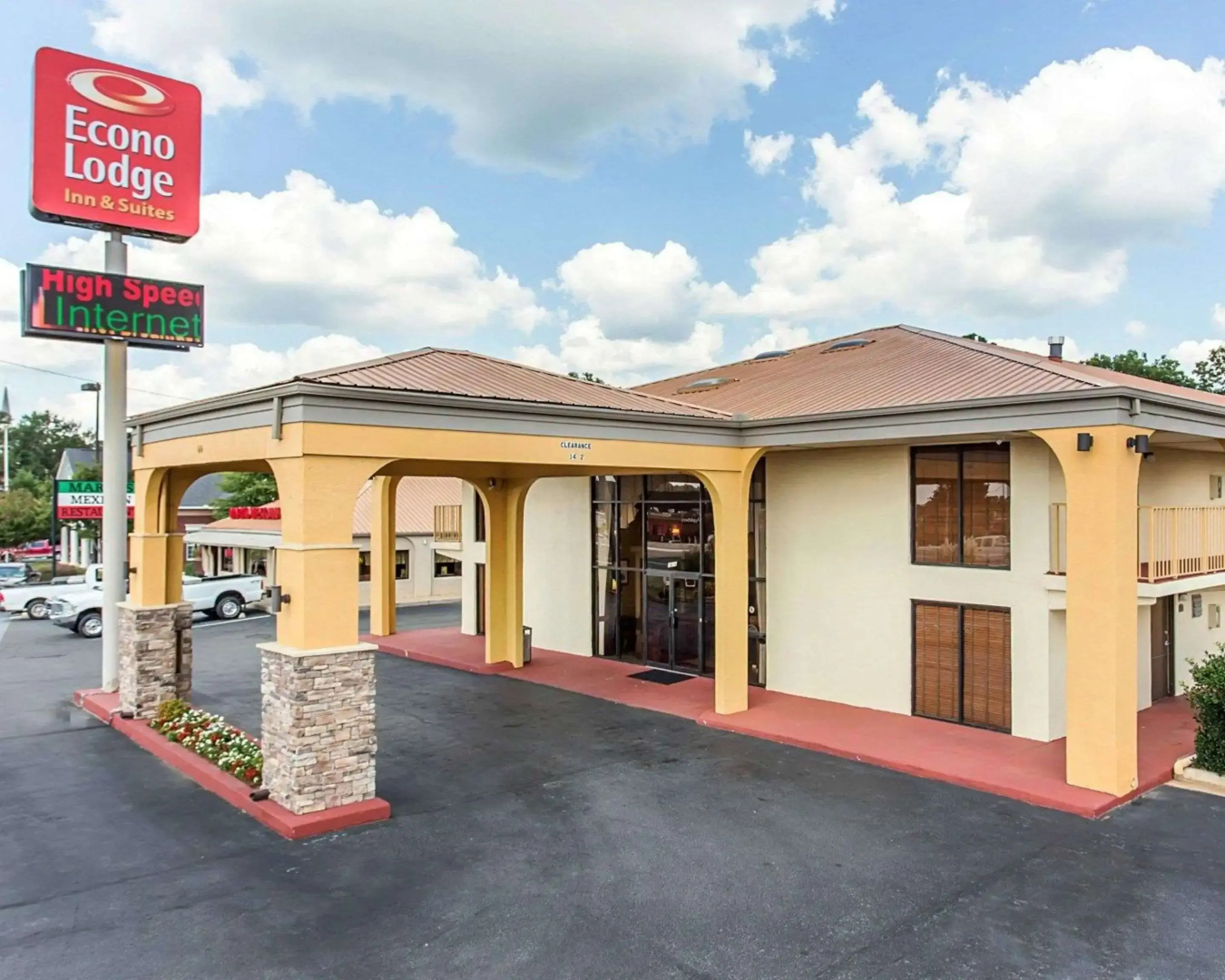 Econo Lodge Inn & Suites Griffin North