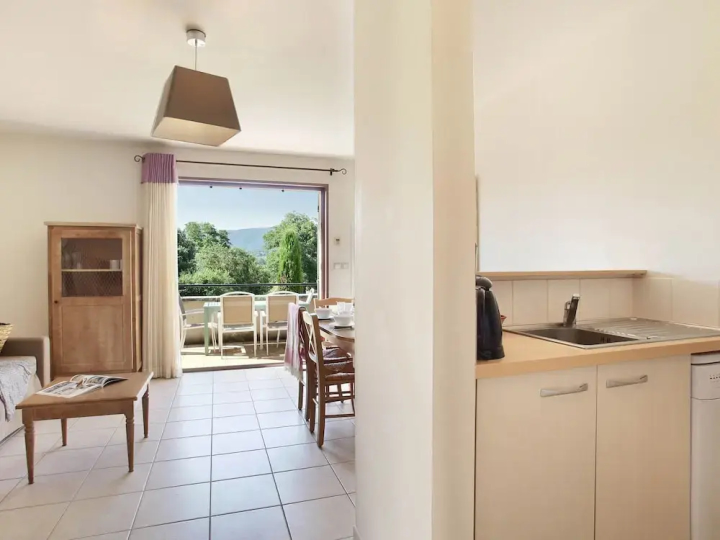 Comfortable Apartment With air Conditioning in the Luberon