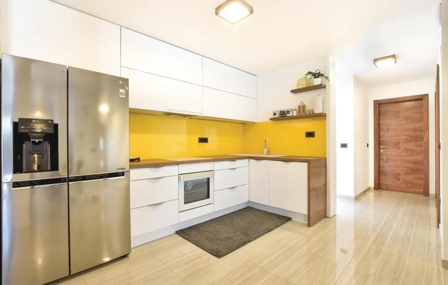 Amazing Home in Omis with Hot Tub, Sauna & WiFi