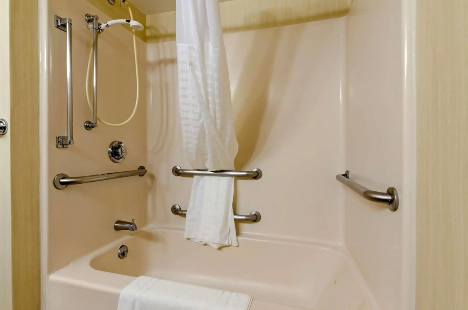 Best Western Staunton Inn