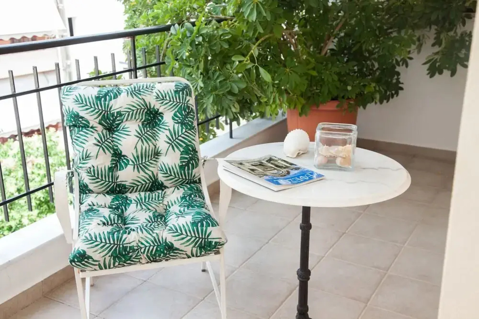 Deluxe 2 Bedroom apt in Petroupoli