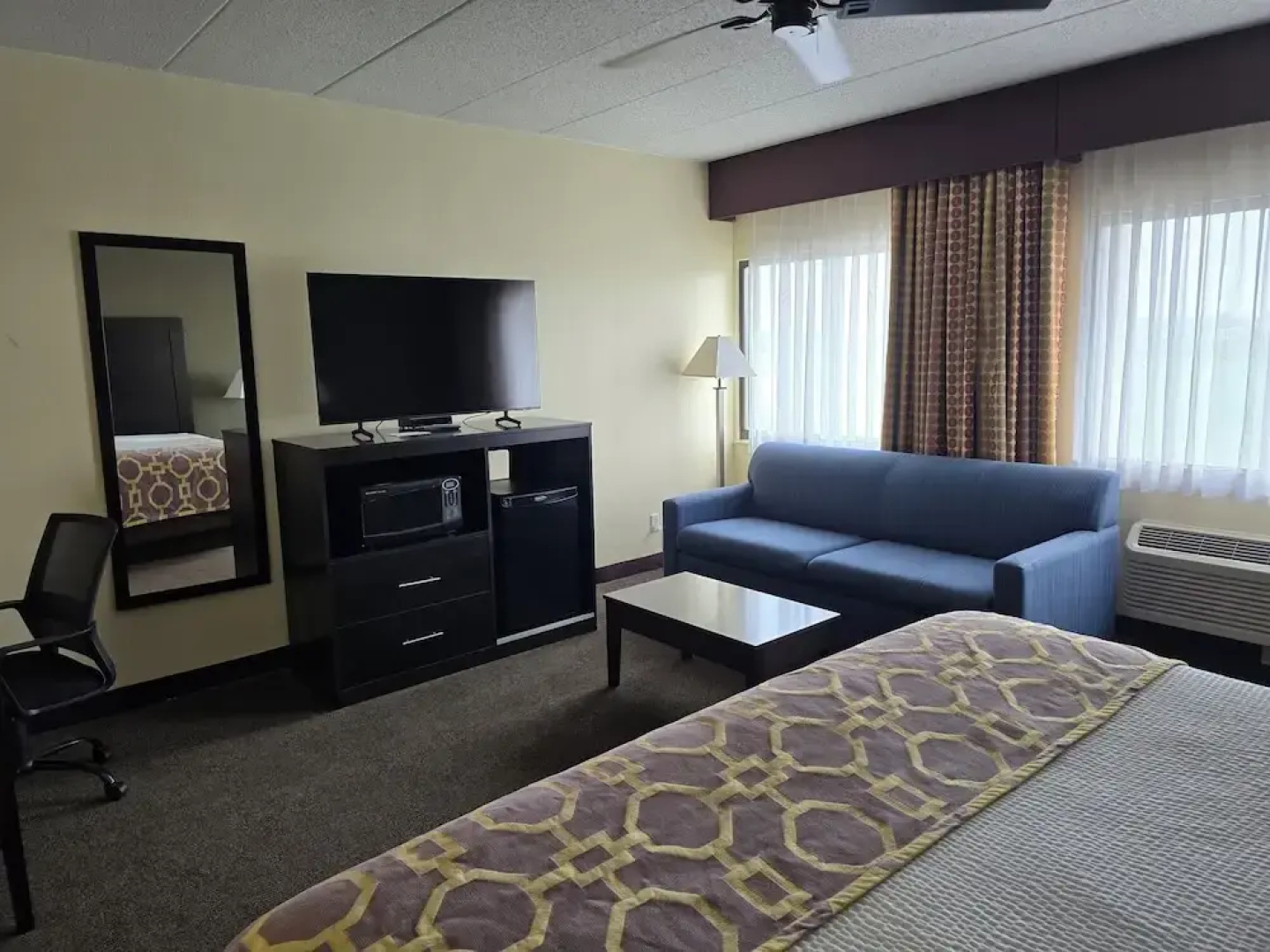 Baymont Inn & Suites Janesville