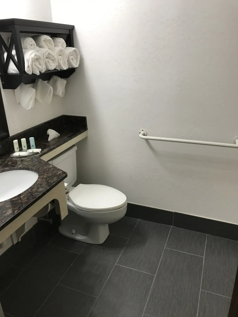 Quality Inn Cromwell - Middletown