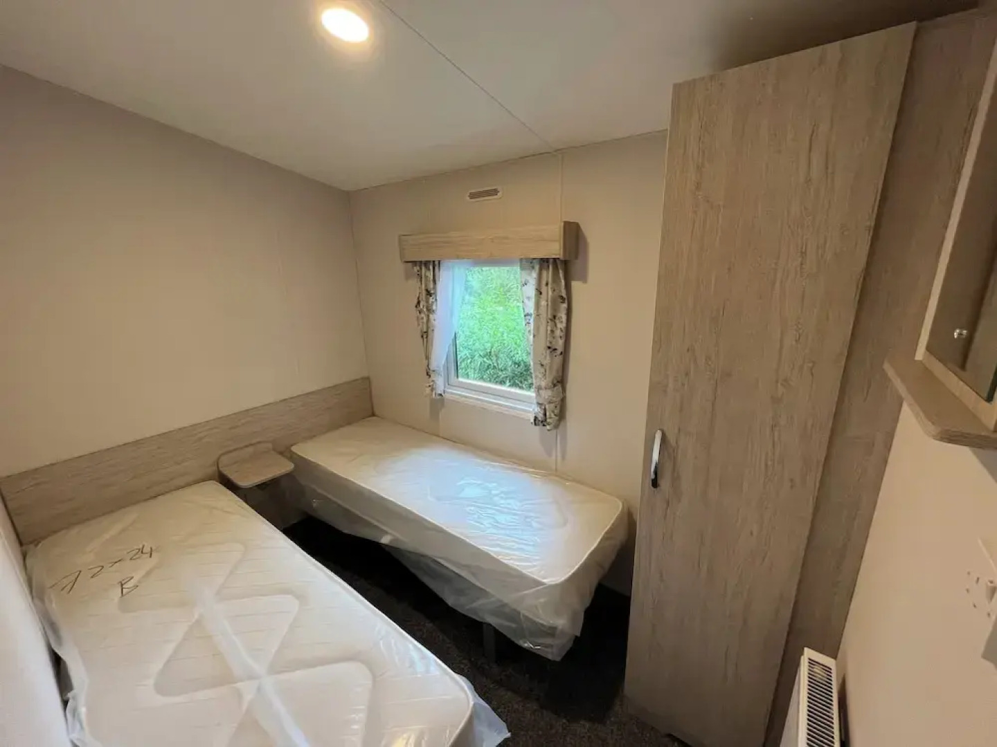 Charming 2-bed Lodge in Newton Stewart